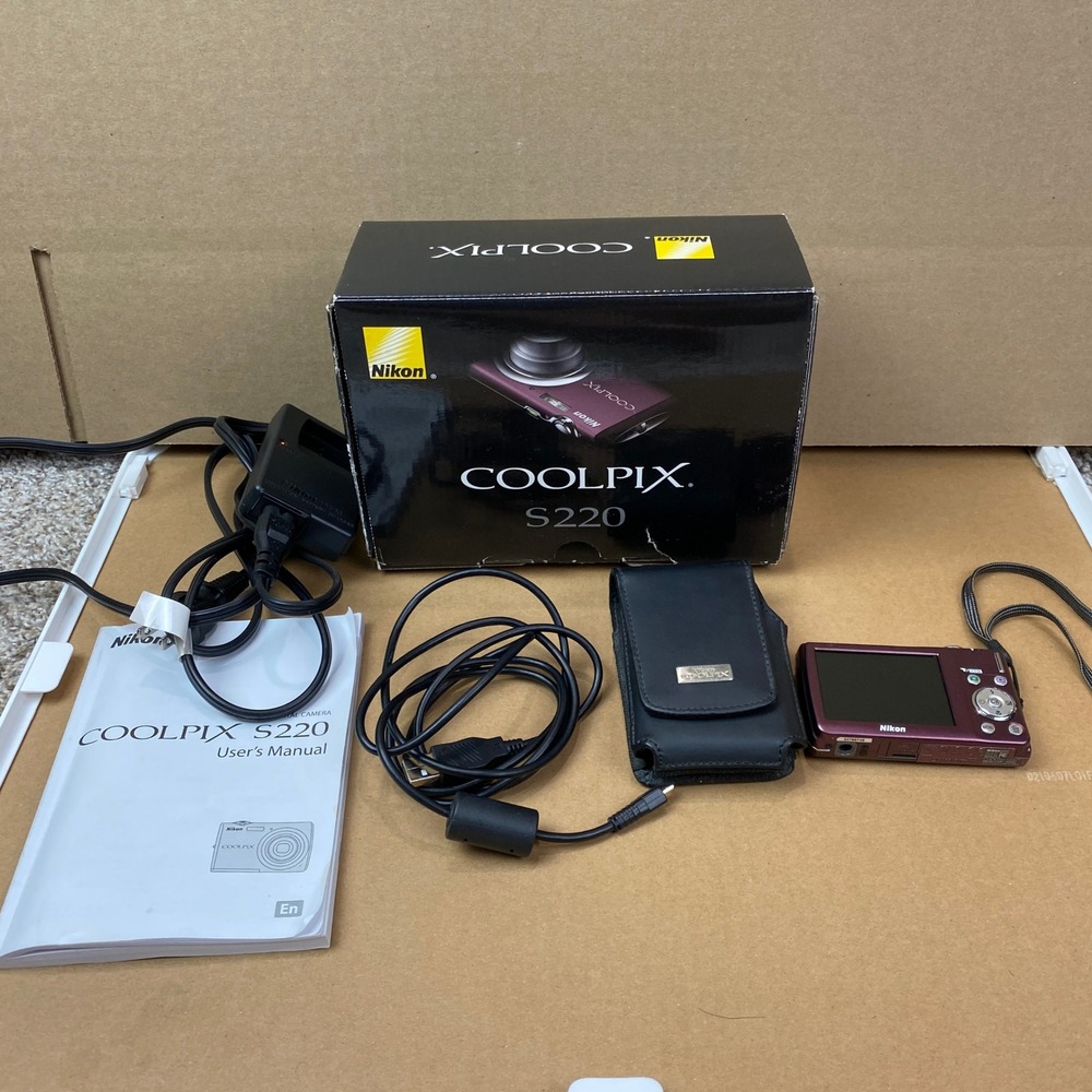 Nikon Coolpix S220 Digital Camera Plum Purple 10MP 3x Zoom WORKS TESTED